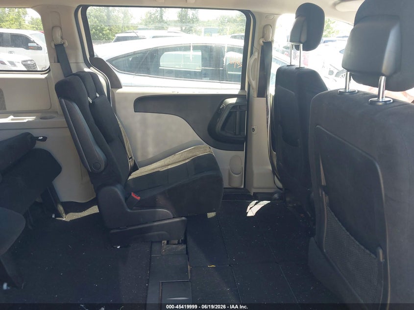2012 DODGE GRAND CARAVAN auction photo 8