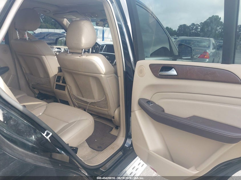 2015 MERCEDES-BENZ ML 350 auction photo 8