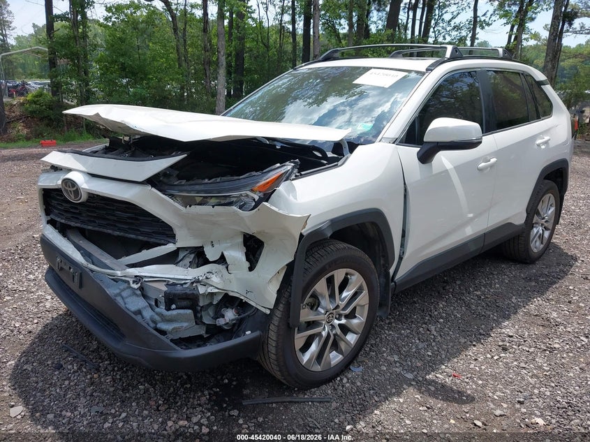 VIN 2T3C1RFV2MW147942 2021 TOYOTA RAV4 XLE PREMIUM