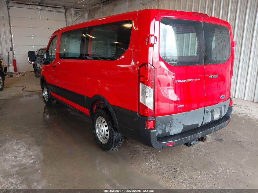 2021 FORD TRANSIT-250 auction photo 3