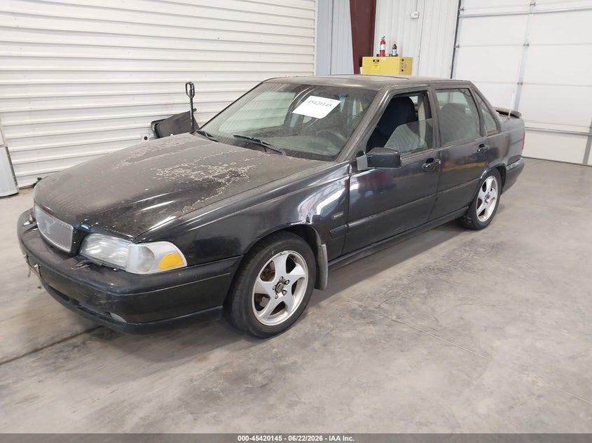 1998 VOLVO S70 auction photo 2