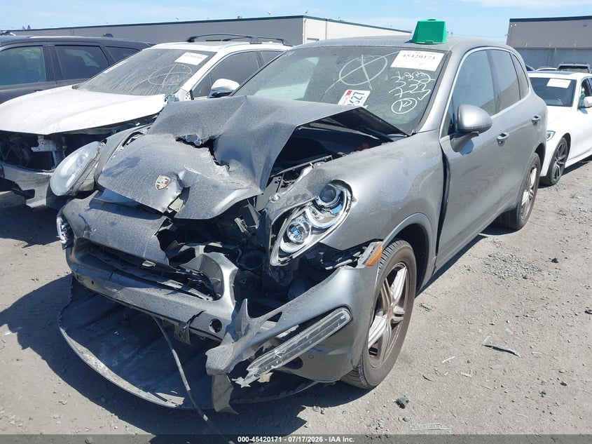 2014 Porsche Cayenne S WP1AB2A25ELA55042 photo 1