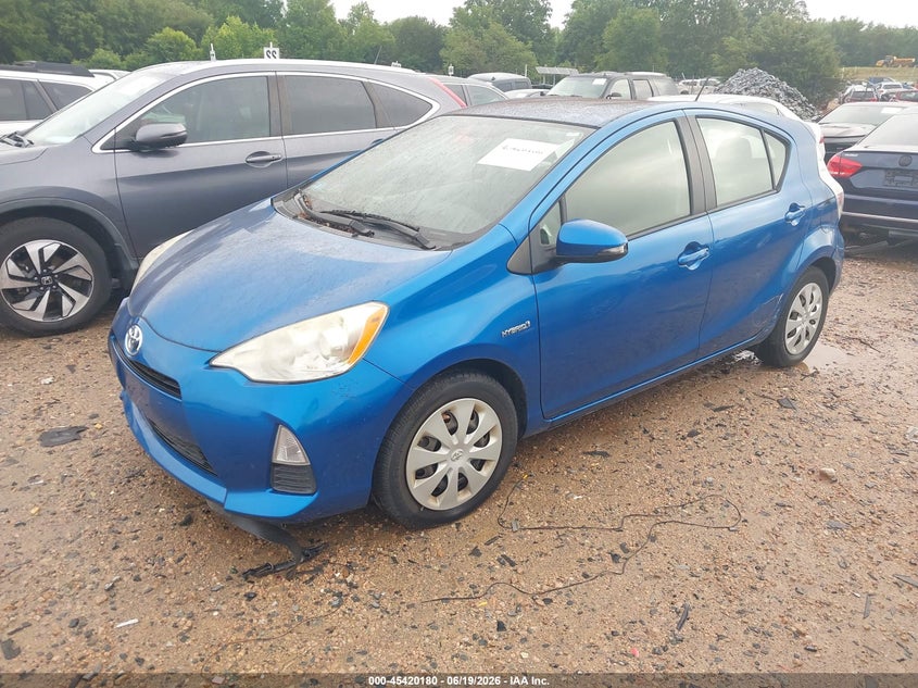 2012 Toyota Prius C Three JTDKDTB34C1004864 photo 1