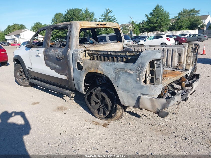 Vin: 1c6srflt3ln155132, lot: 45918247, ram 1500 rebel  4x4 5'7 box 20203
