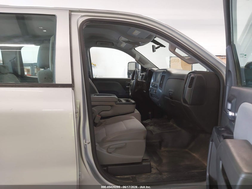 2017 CHEVROLET SILVERADO 3500HD auction photo 5