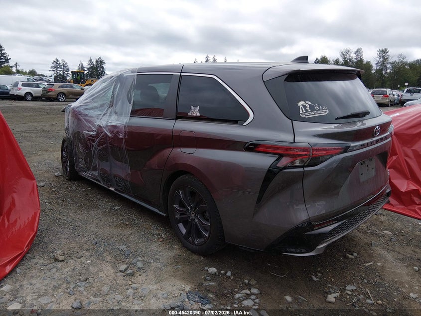 AtlanticExpress - Toyota Sienna
