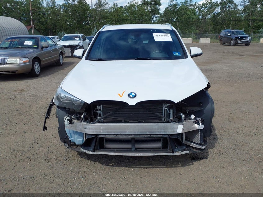 2018 BMW X1 xDrive28I VIN: WBXHT3C31J3H30006 Lot: 45420392