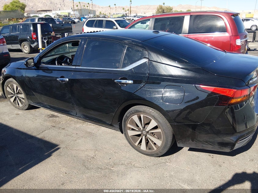 2019 NISSAN ALTIMA auction photo 3