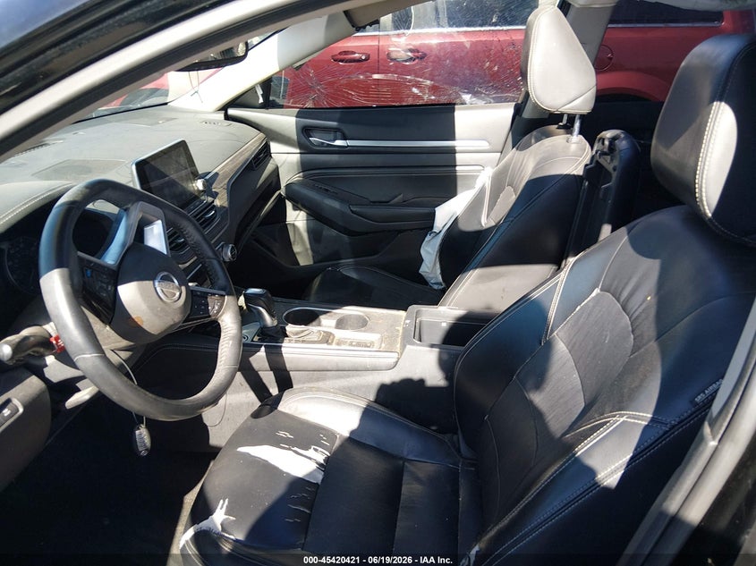 2019 NISSAN ALTIMA auction photo 5