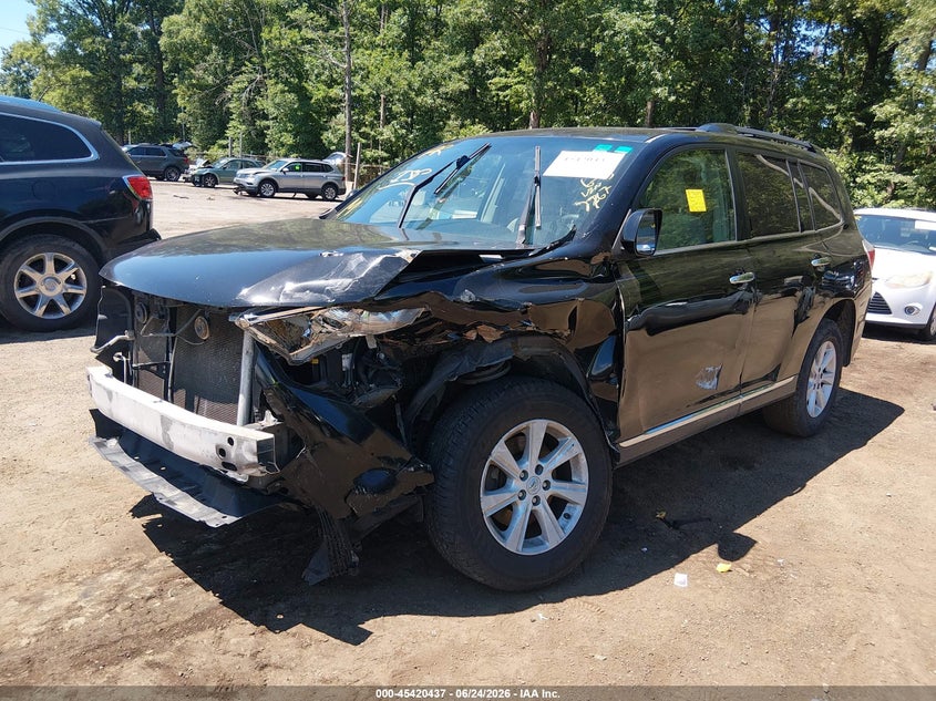 Vin: 5tdzk3eh6ds092767, lot: 45918488, toyota highlander base plus v6 20132