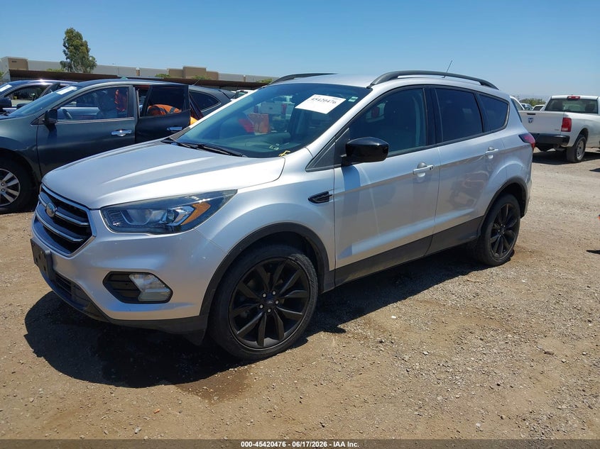 2019 Ford Escape Se 1FMCU0GD5KUB80500 photo 1