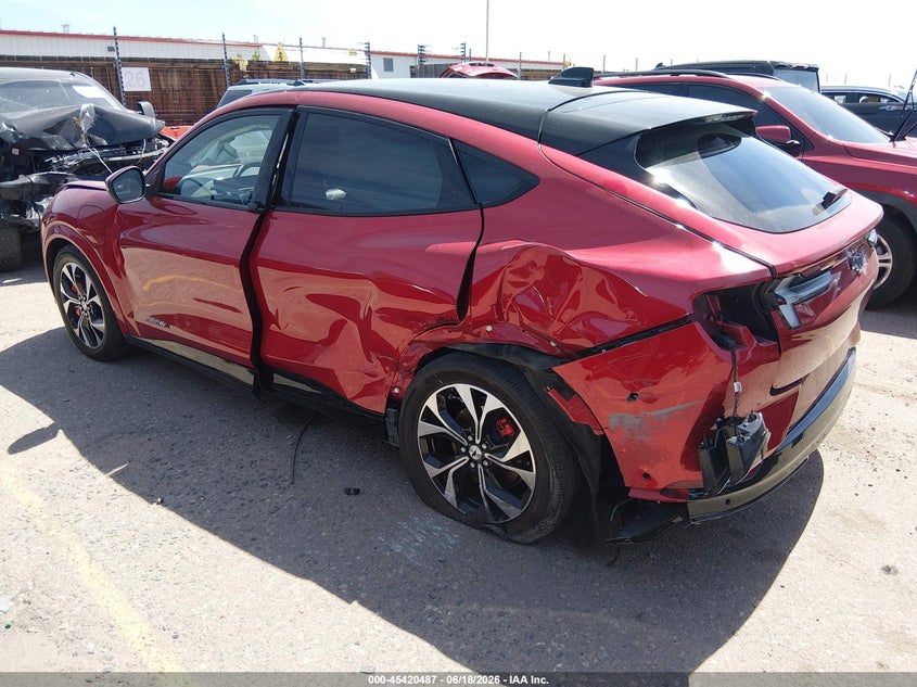 Vin: 3fmtk3su8mma10878, lot: 45918538, ford mustang mach-e premium 20213