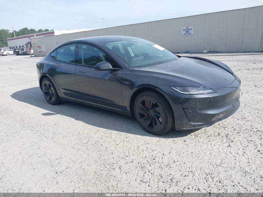 Vin: 5yj3e1et7tf179053, lot: 45918569, tesla model 3 performance all-wheel drive 2026 img_1