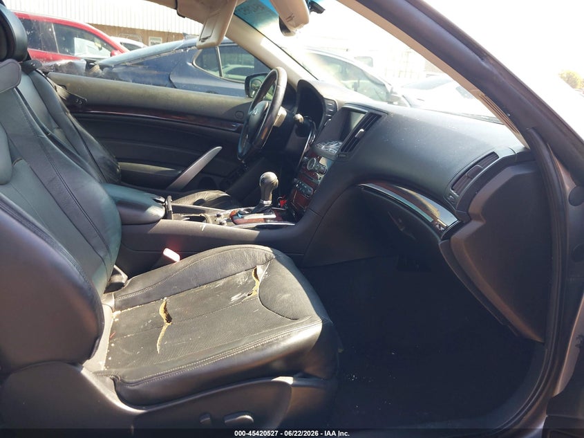2015 INFINITI Q60 auction photo 5