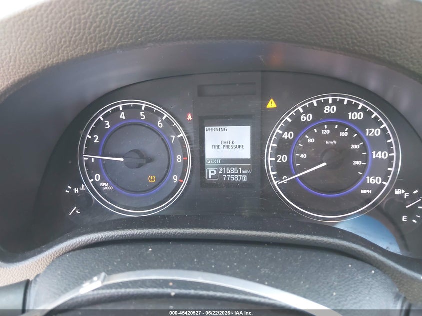 2015 INFINITI Q60 auction photo 7