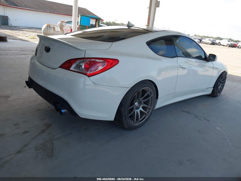 2012 HYUNDAI GENESIS auction photo 4