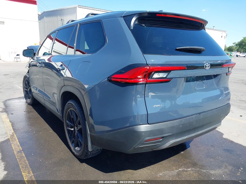 2024 TOYOTA GRAND HIGHLANDER auction photo 3