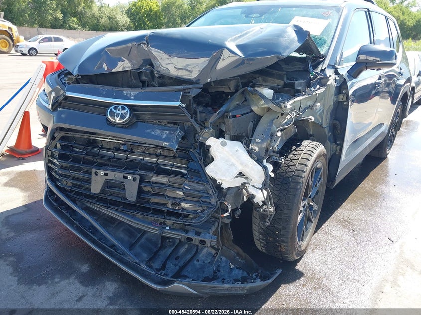 2024 TOYOTA GRAND HIGHLANDER auction photo 6