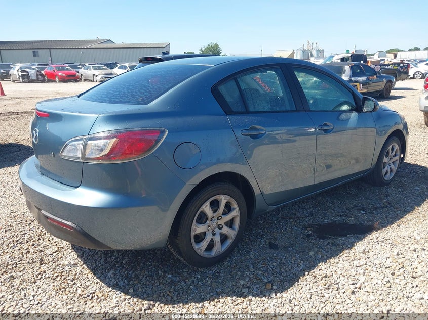 2010 MAZDA MAZDA3 auction photo 4