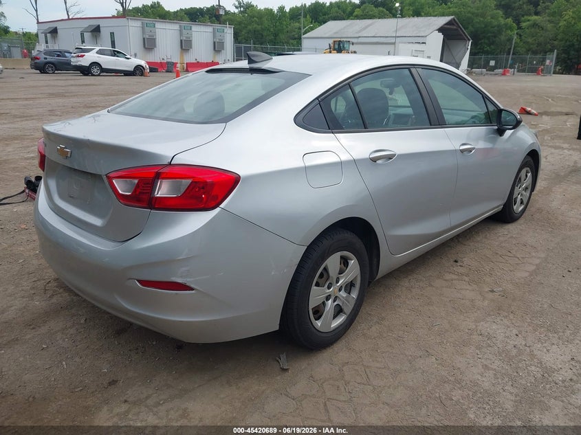 2018 CHEVROLET CRUZE auction photo 4