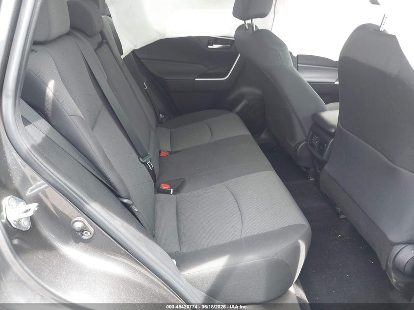 2022 TOYOTA RAV4 auction photo 8