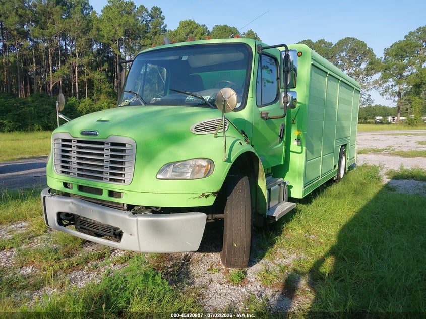 2015 FREIGHTLINER M2 auction photo 2