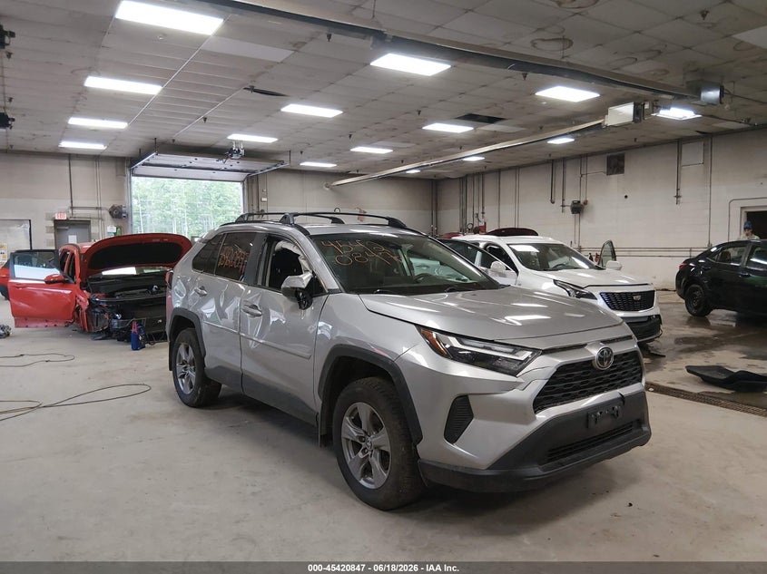 VIN 2T3P1RFV7PC383798 2023 TOYOTA RAV4 XLE