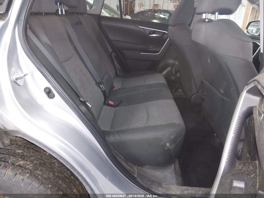 VIN 2T3P1RFV7PC383798 2023 TOYOTA RAV4 XLE