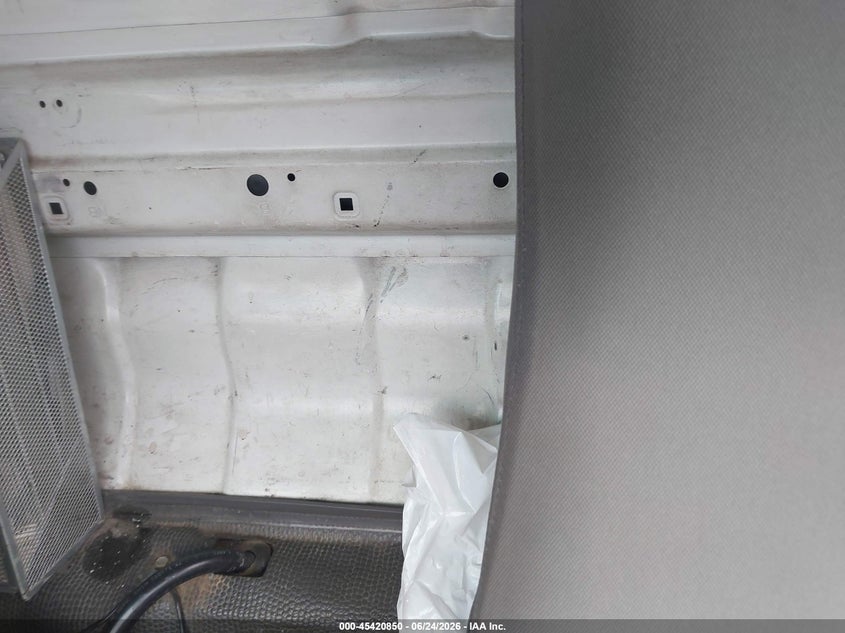 2000 ISUZU NPR TRUCK N/A
