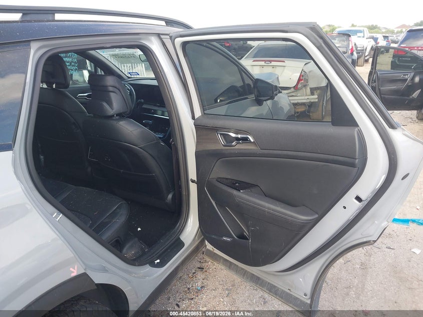 2025 KIA SPORTAGE auction photo 8