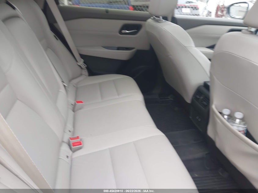 2025 NISSAN ROGUE auction photo 8