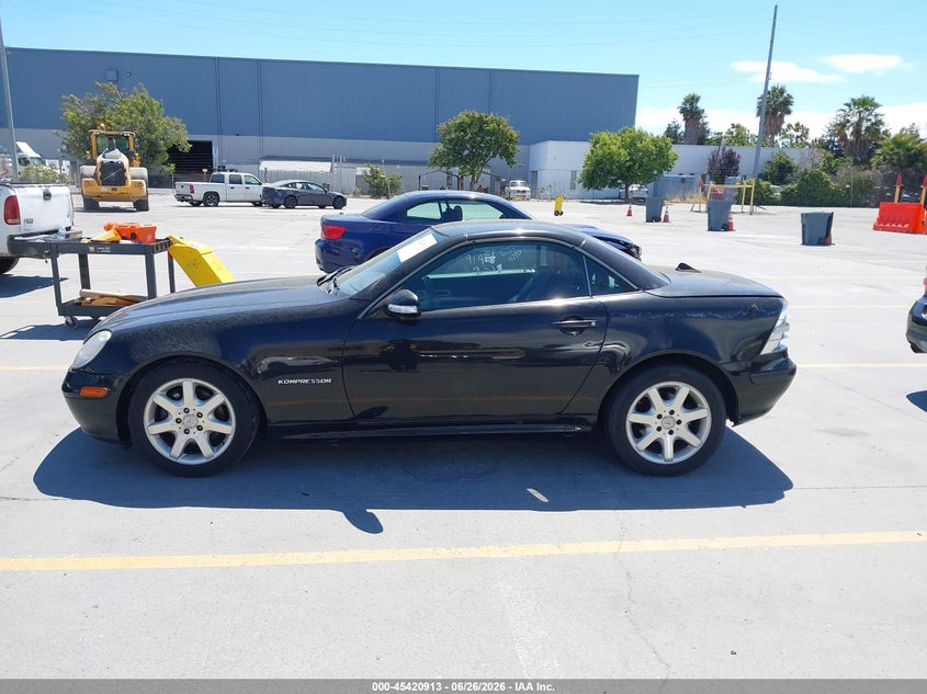 2002 Mercedes-Benz Slk 230 Kompressor VIN: WDBKK49F32F238036 Lot: 45420913