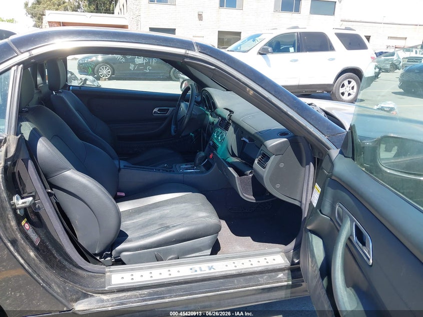 2002 Mercedes-Benz Slk 230 Kompressor VIN: WDBKK49F32F238036 Lot: 45420913