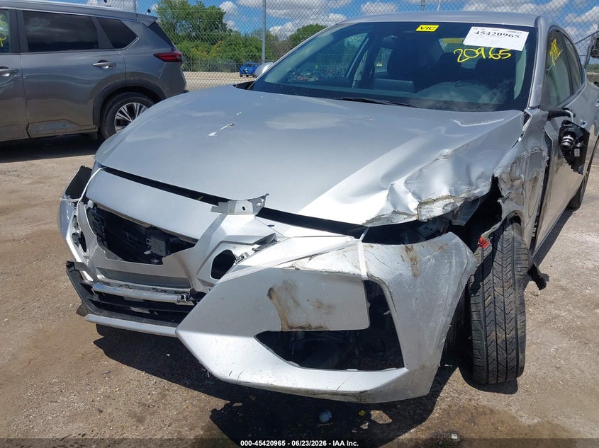 2021 NISSAN SENTRA auction photo 6