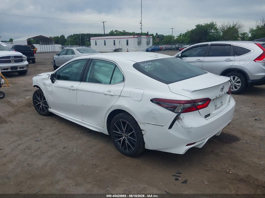 2024 TOYOTA CAMRY auction photo 3