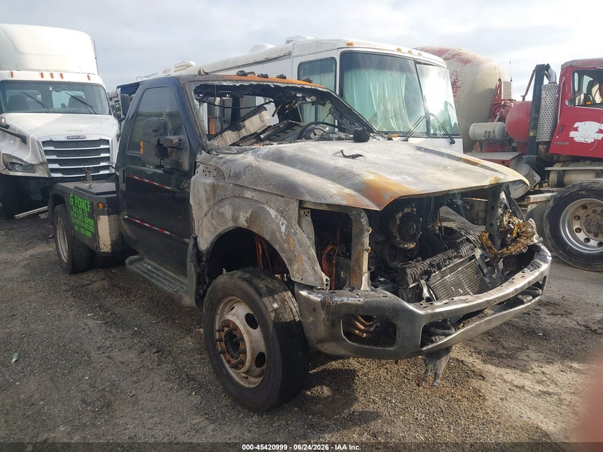 2016 FORD F-450 CHASSIS auction photo 1