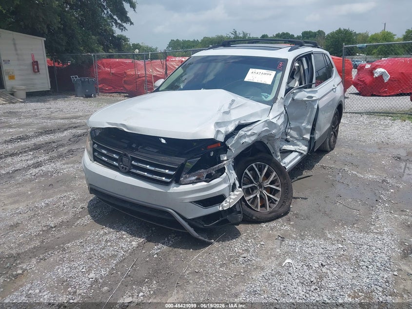 3VV3B7AX4KM054138 2019 Volkswagen Tiguan 2.0t Se/2.0t Sel/2.0t Sel R-Line/2.0t Sel R-Line Black photo 1