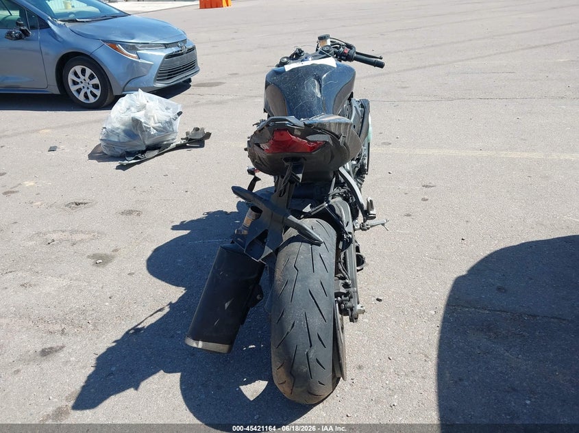 2026 Kawasaki Zx636 K VIN: JKBZXJJ17TA045702 Lot: 45421164