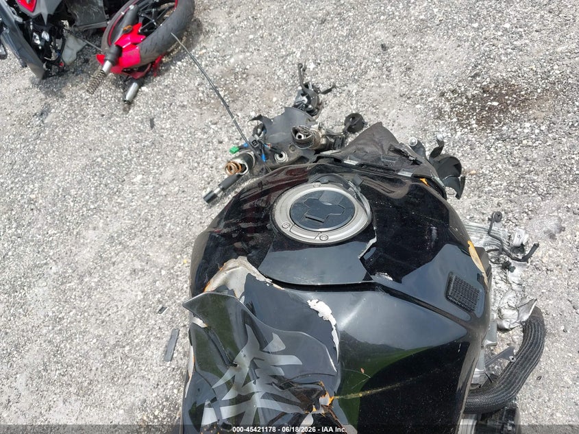 2022 Suzuki Gsx1300 Rr VIN: JS1EJ11B9N7101586 Lot: 45421178