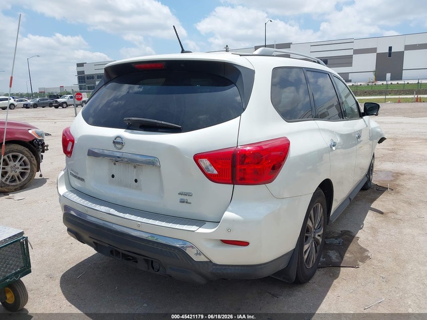 2017 NISSAN PATHFINDER auction photo 4