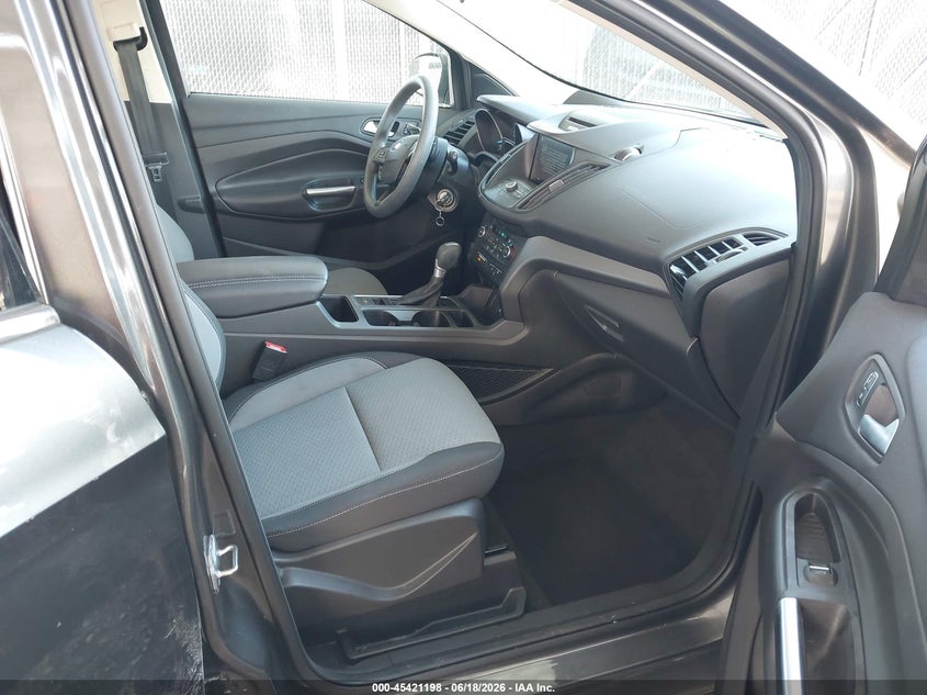 2017 FORD ESCAPE auction photo 5