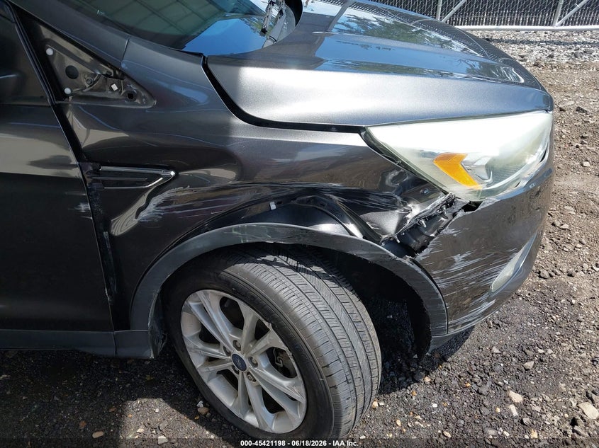 2017 FORD ESCAPE auction photo 6