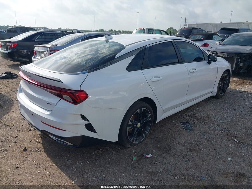 2023 KIA K5 auction photo 4