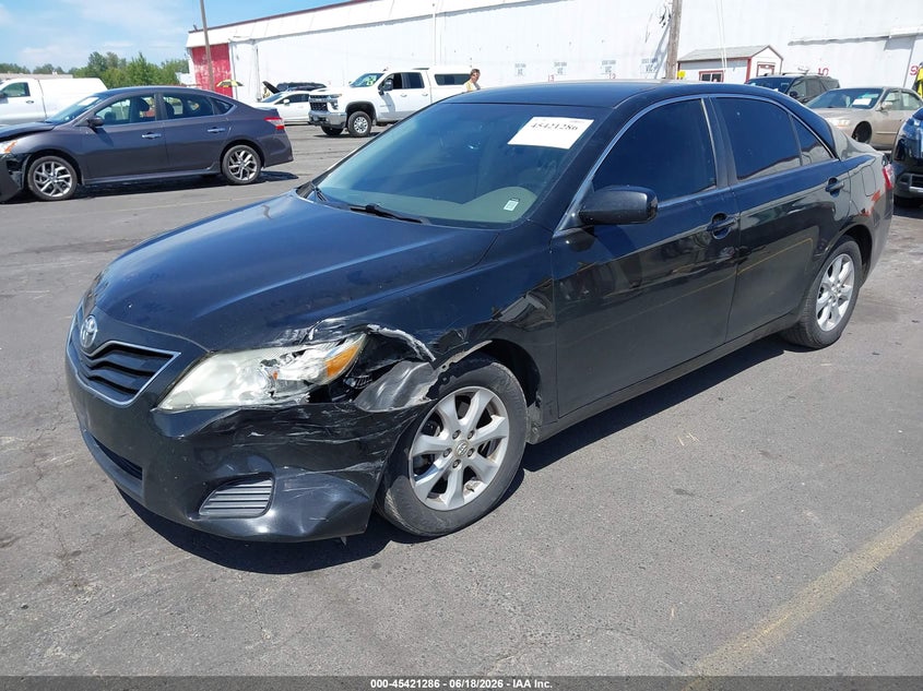 2010 TOYOTA CAMRY auction photo 2