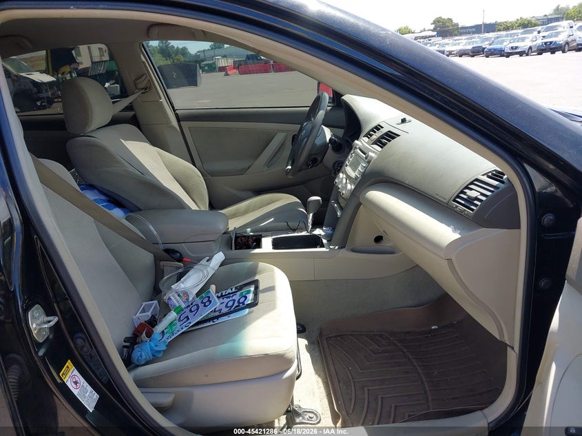 2010 TOYOTA CAMRY auction photo 5