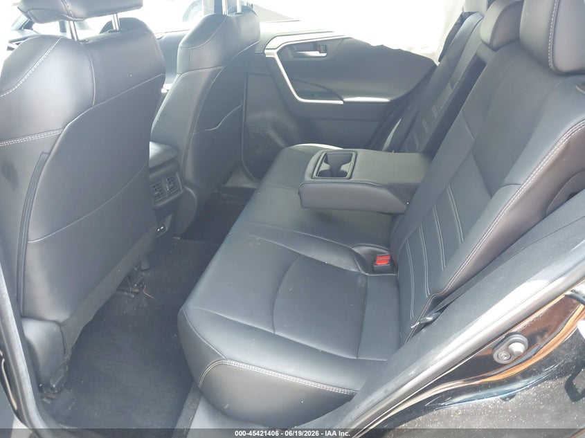 TOYOTA RAV4 - zdjęcie 8