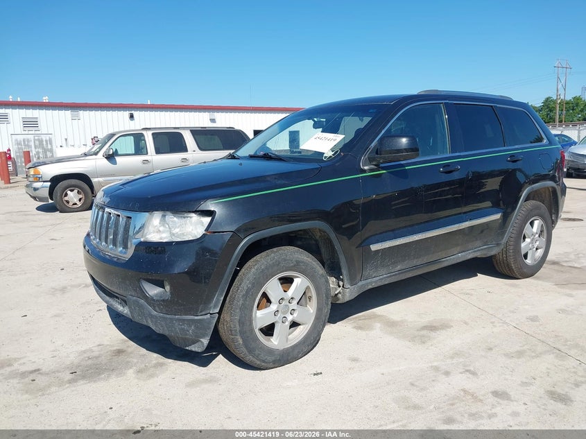 2011 JEEP GRAND CHEROKEE auction photo 2