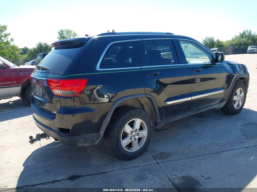 2011 JEEP GRAND CHEROKEE auction photo 4