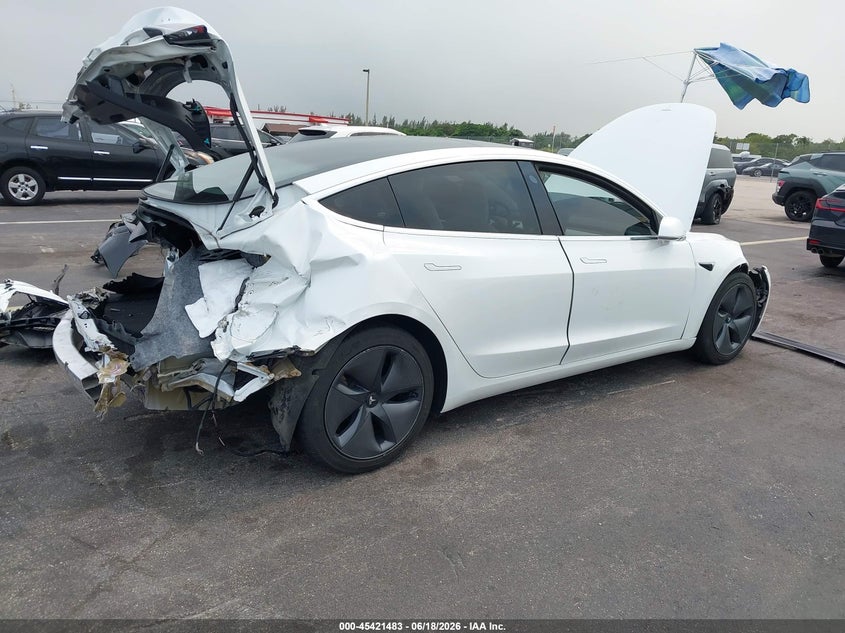 2020 TESLA MODEL 3 auction photo 4