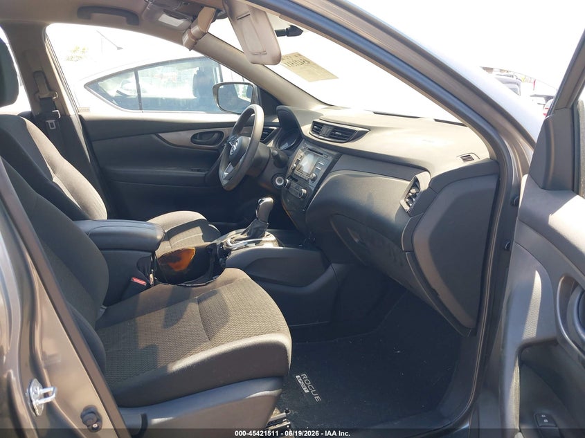 AtlanticExpress - Nissan Rogue Sport